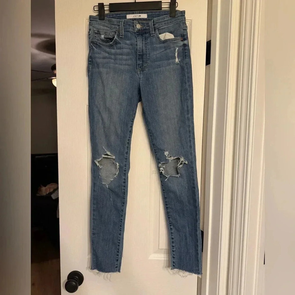 Joe Jeans Size 27 Medium Wash Distressed - Picture 1 of 8